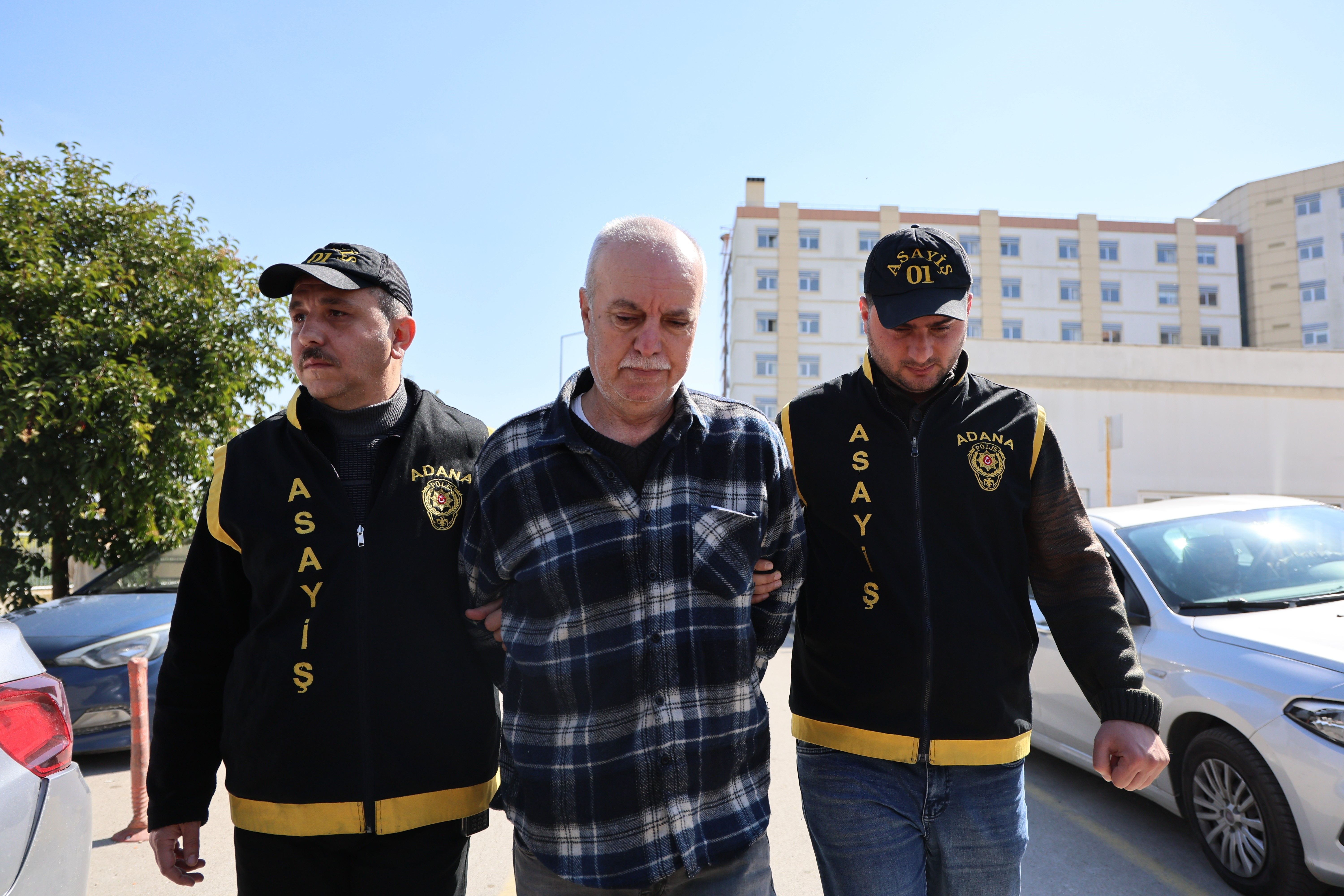 Uyuşturucu bağımlısı oğlunu öldüren babadan mesaj! Her satırı iç parçalıyor Uyuşturucu bağımlısı oğlunu öldüren babadan mesaj! Her satırı iç parçalıyor - 1. Resim