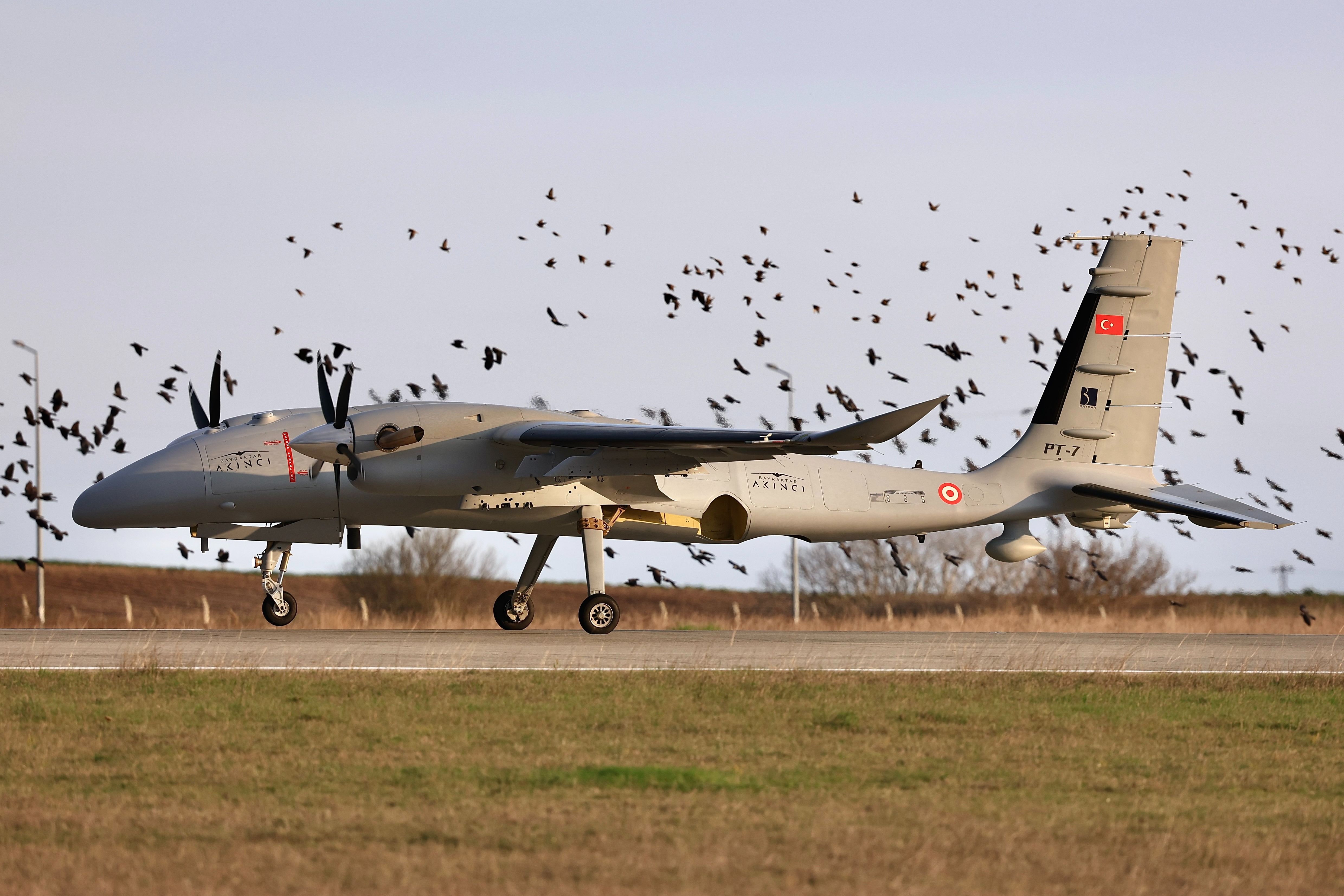 Bayraktar AKINCI, hedef kaçırmıyor! Türk havacılığı tarih yazıyor - 4. Resim