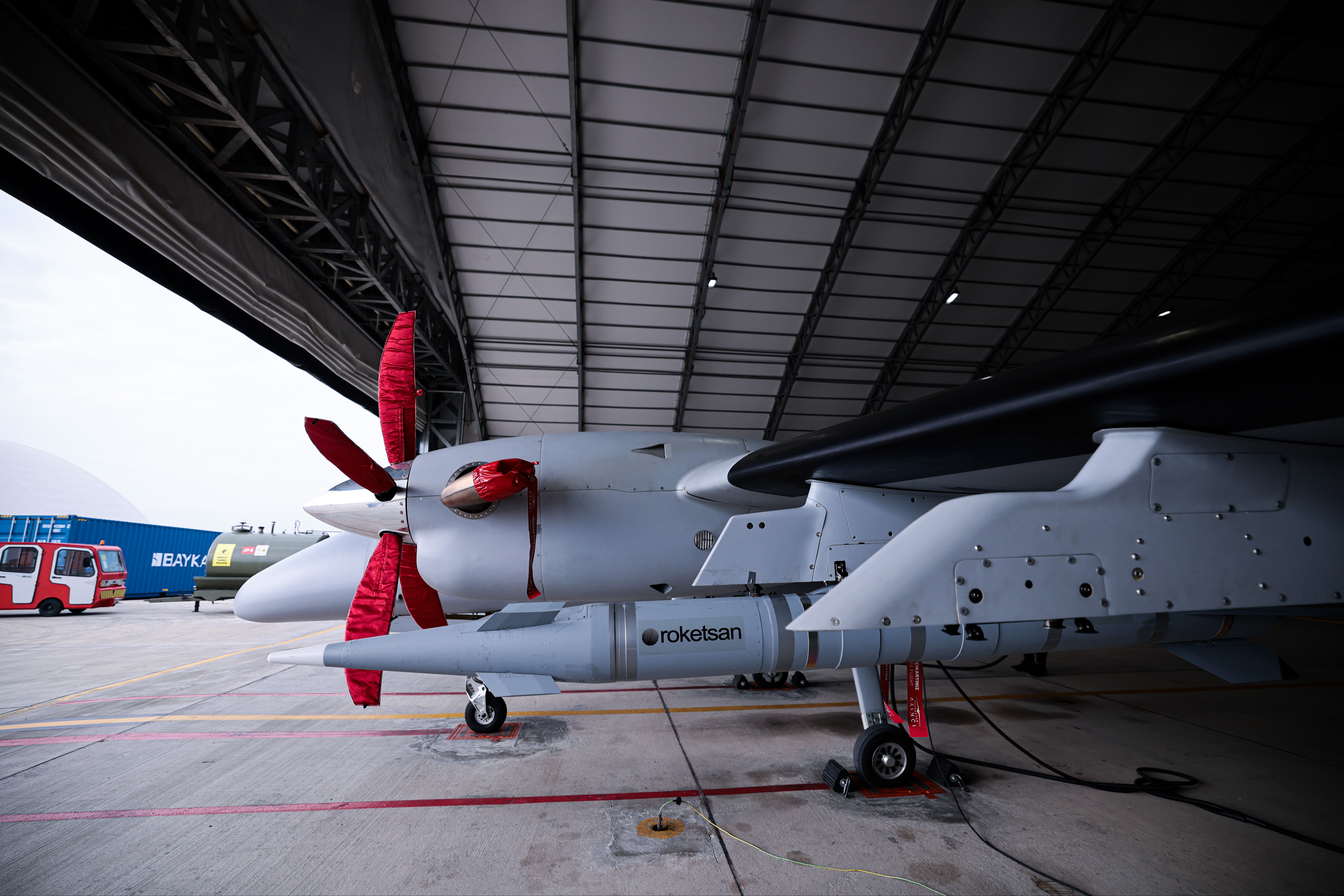 Bayraktar AKINCI, hedef kaçırmıyor! Türk havacılığı tarih yazıyor - 1. Resim