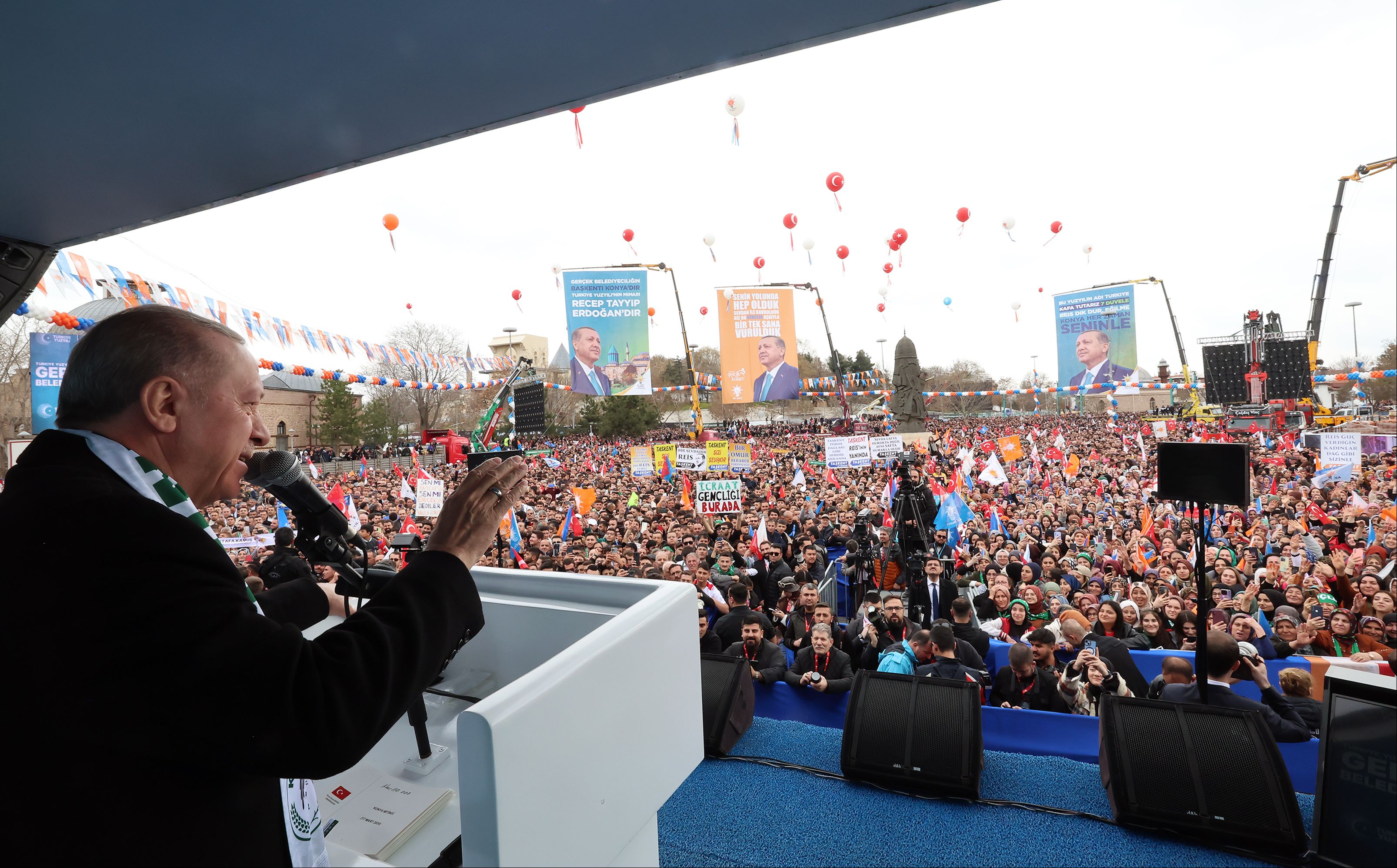 Cumhurbaşkanı Erdoğan' Konya'da...  Cumhurbaşkanı Erdoğan' Konya'da...