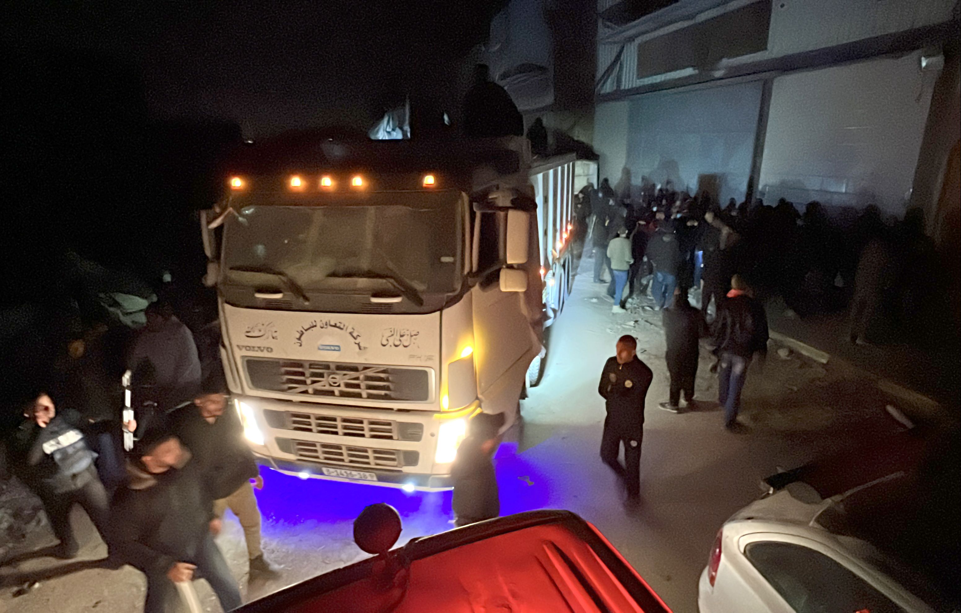 Gazze'de son durum... Katil İsrail bu kez aileyi hedef aldı Gazze'de son durum... Katil İsrail bu kez aileyi hedef aldı - 2. Resim