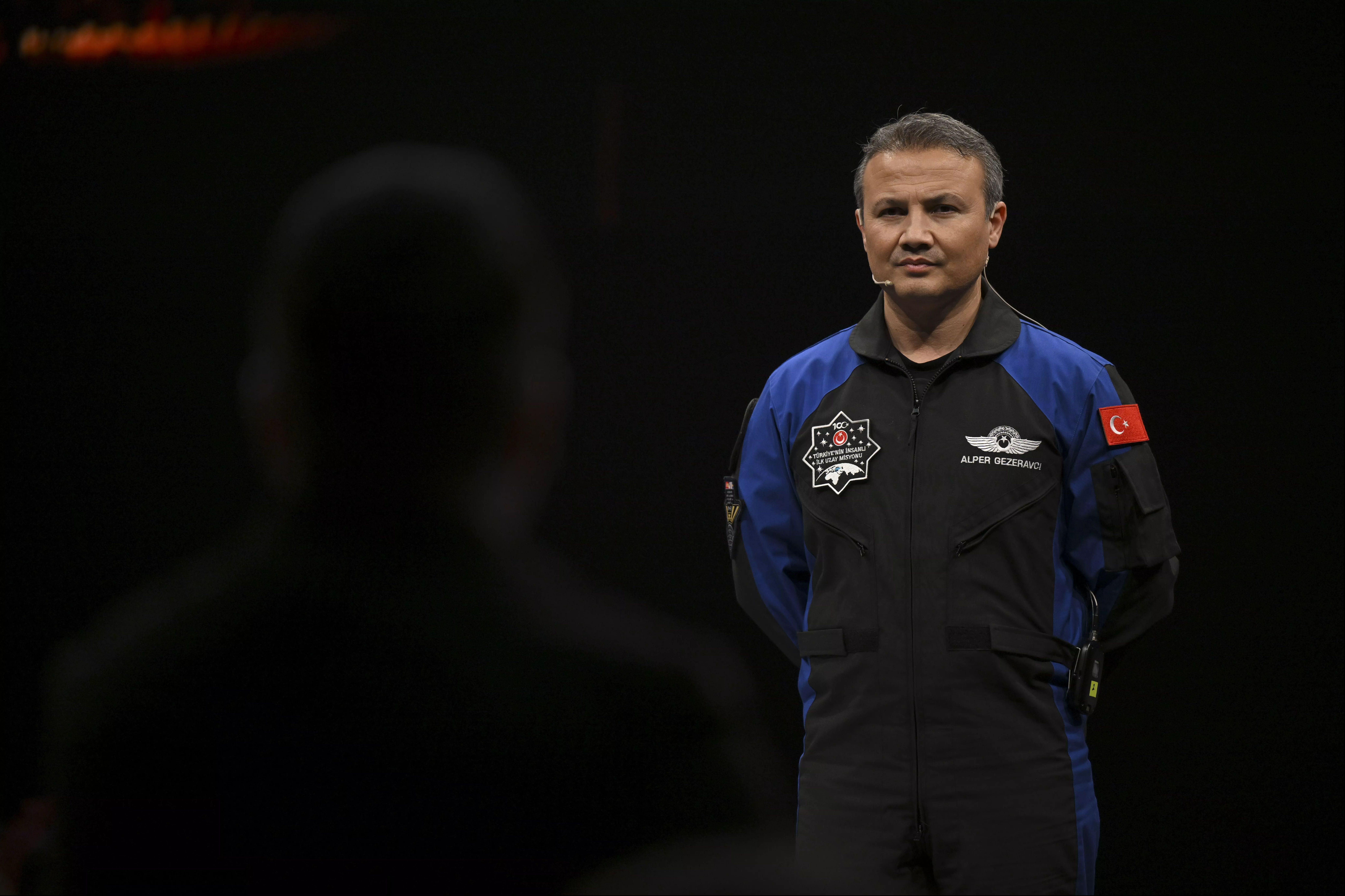 Alper Gezeravcı uzay yolculuğunu gençlere anlattı: Surda bir delik açtık - 4. Resim