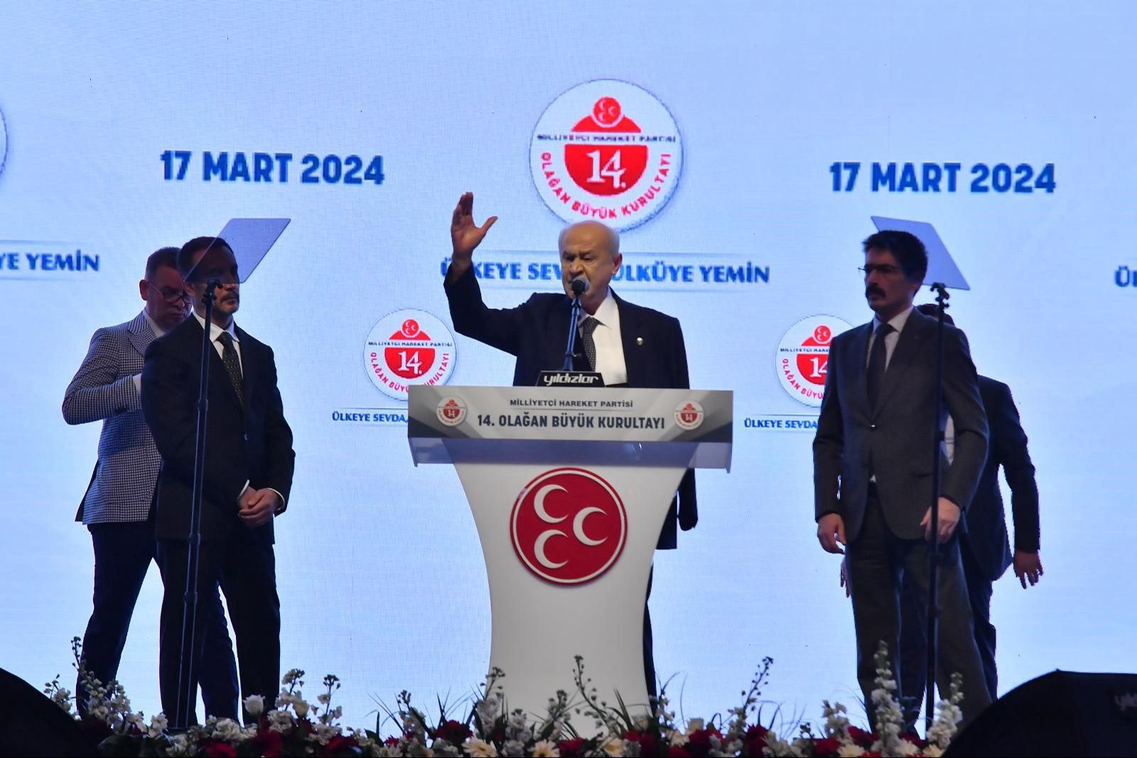 Bahçeli, 27 yıldır partisinin başında - 3. Resim