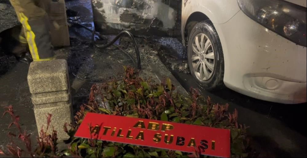 Başkan adayı halaya girdi, makam aracı cayır cayır yandı! Başkan adayı halaya tutuştu, makam aracı cayır cayır yandı - 6. Resim