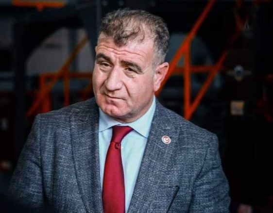 Büyük Birlik Partisi başkan adayına silahlı saldırı, aracına kurşun yağdırdılar - 2. Resim