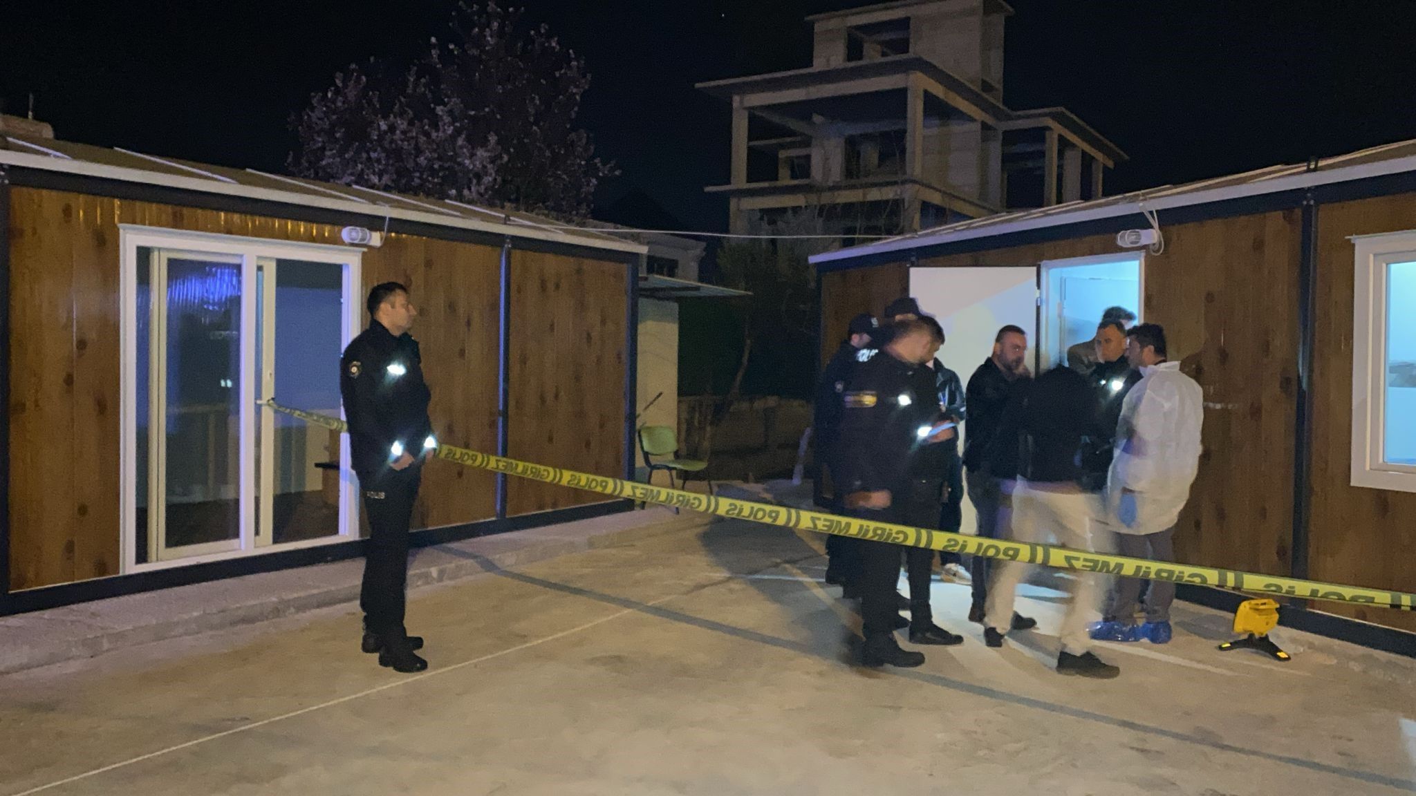 İntihar demişlerdi, cinayet çıktı! 17 yaşındaki gencin katilleri yanı başında çıktı İntihar demişlerdi, cinayet çıktı! 17 yaşındaki gencin katilleri yanı başında çıktı - 1. Resim