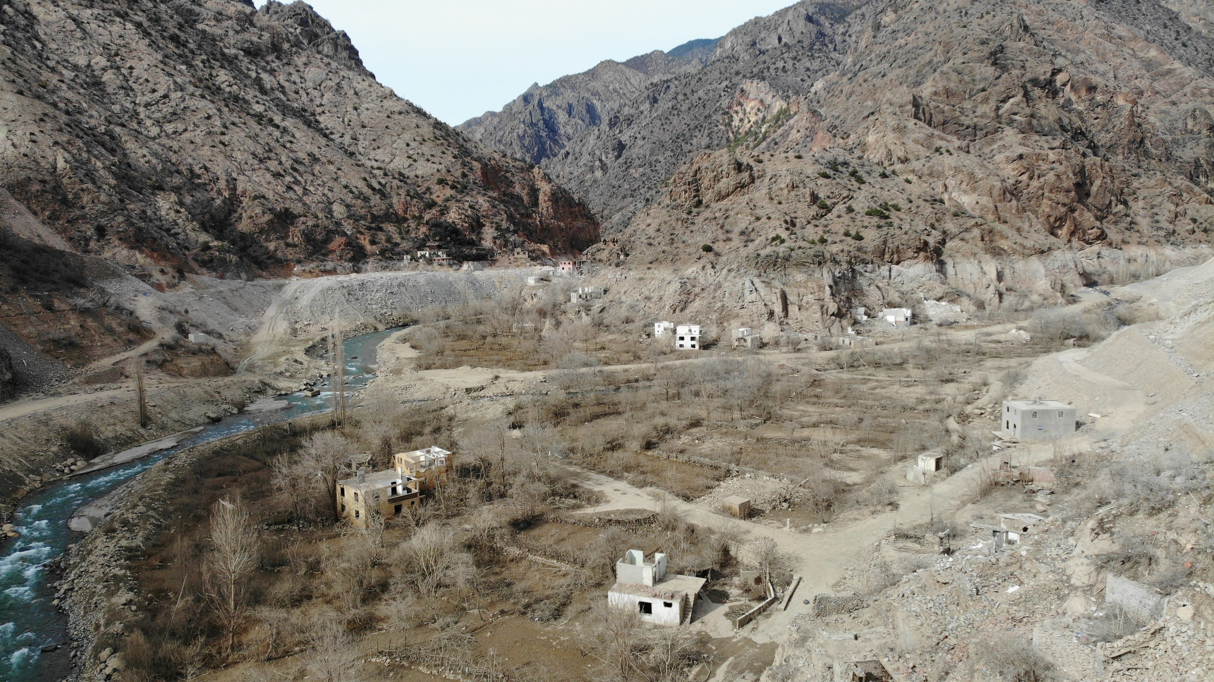Suların yuttuğu Uysallar Mahallesi 9 ay sonra gün yüzüne çıktı Suların yuttuğu Uysallar Mahallesi 9 ay sonra gün yüzüne çıktı - 2. Resim