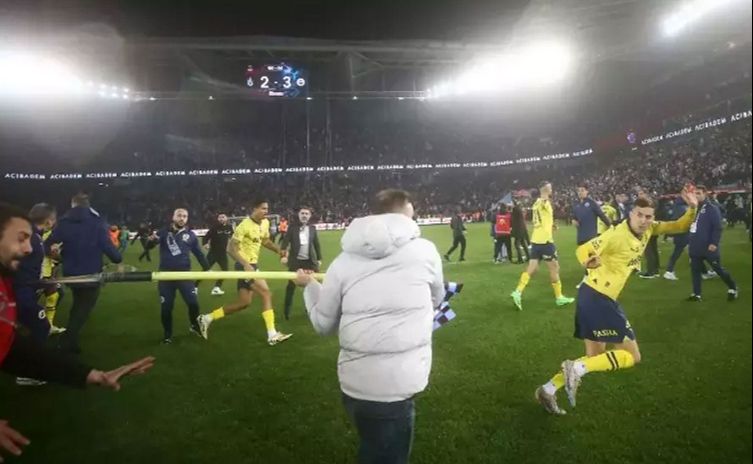 Adalet Bakanı Yılmaz Tunç'tan olaylı Trabzonspor-Fenerbahçe maçına ilişkin açıklama! İlk sinyali verdi - 1. Resim