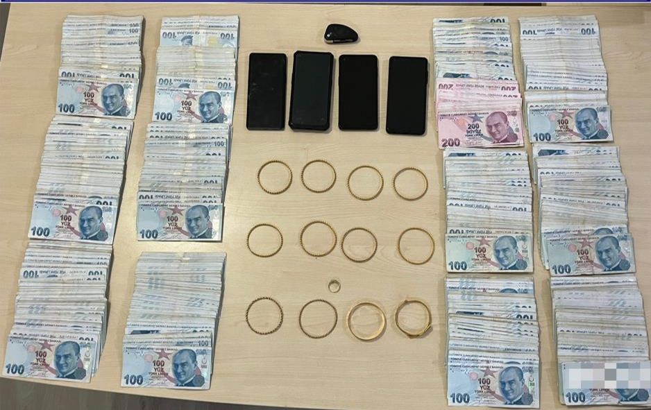 Bir yalanla 80 yaşındaki kadını 900 bin lira dolandırdılar! JASAT'tan kaçamadılar - 2. Resim