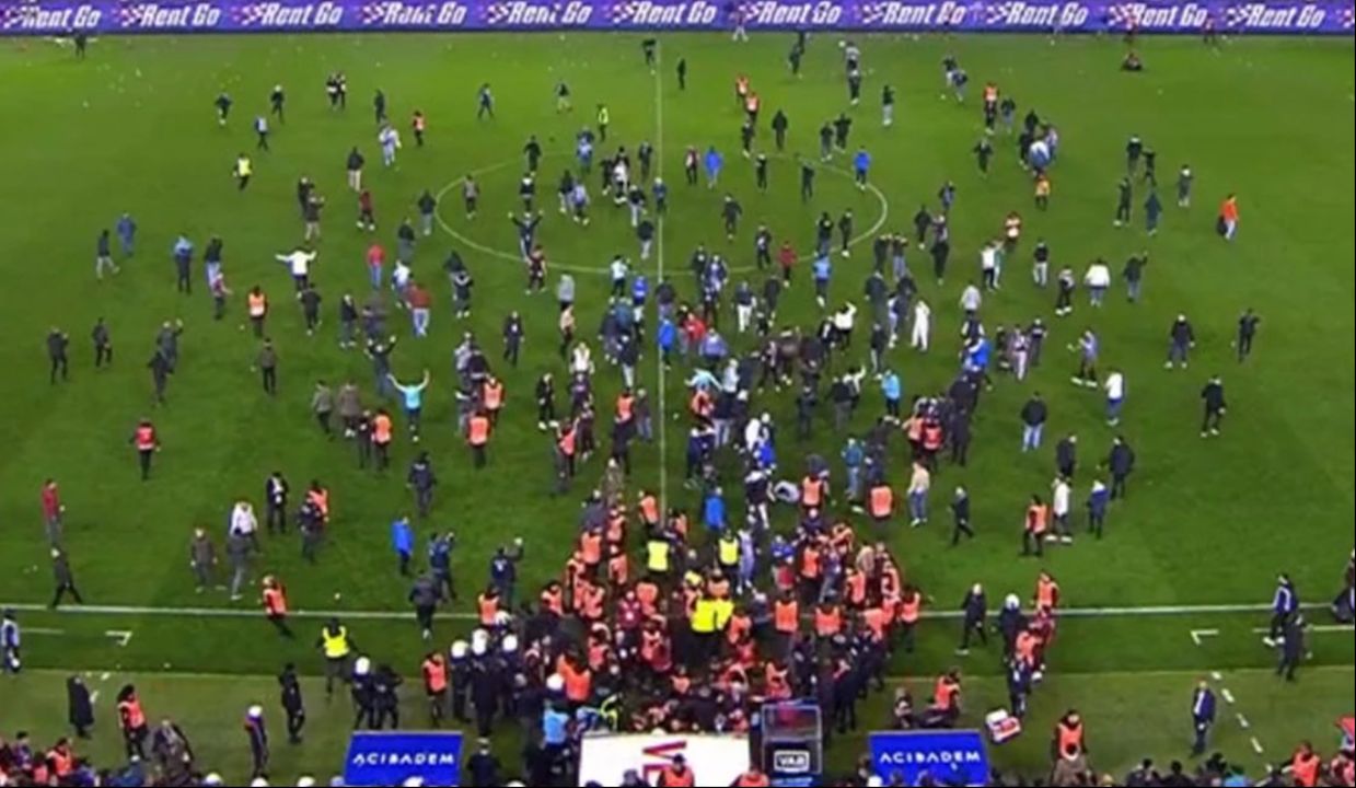 Fenerbahçe harekete geçti! Açıklamanın hemen ardından KAP bildirimi geldi! Ligden çekiliyor mu? - 1. Resim