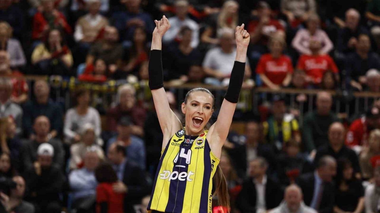 Fenerbahçe Opet - Allianz Vero Volley maçı bugün 20.00’de başlayacak - 1. Resim