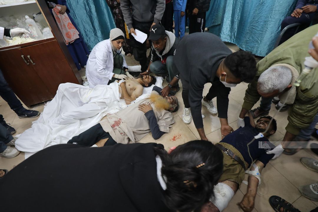 Gazze'de son durum... İsrail Gazze'de insani yardım yapan ekipleri vurdu! Ölü ve yaralılar var Gazze'de son durum... İsrail Gazze'de insani yardım yapan ekipleri vurdu! Ölü ve yaralılar var - 1. Resim