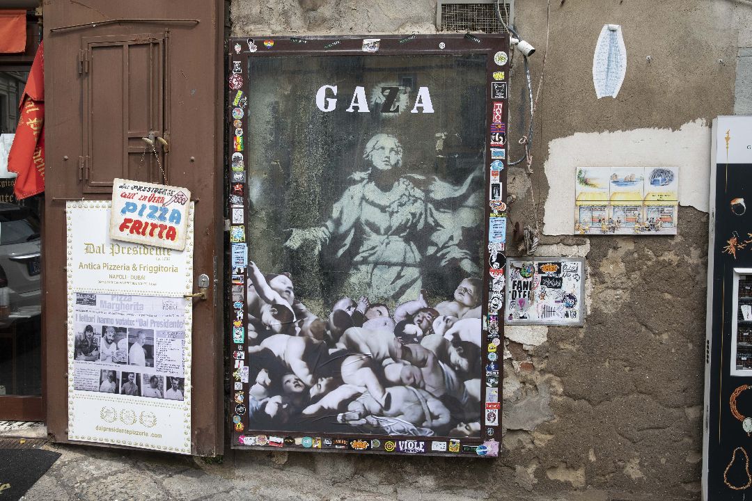 Kayıp sokak sanatçısı Banksy ortaya çıktı! İnsanlar çizdiği resmin olduğu sokağa koştu Kayıp sokak sanatçısı Banksy ortaya çıktı! İnsanlar çizdiği resmin olduğu sokağa koştu - 4. Resim