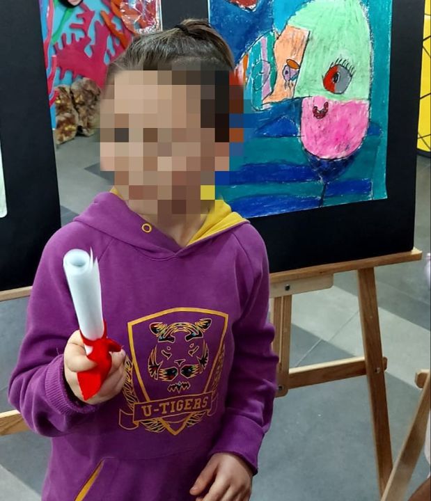 Video çekmek için öğrencinin çenesini sıktığı öne sürüldü! Aile öğretmenden şikayetçi oldu - 1. Resim