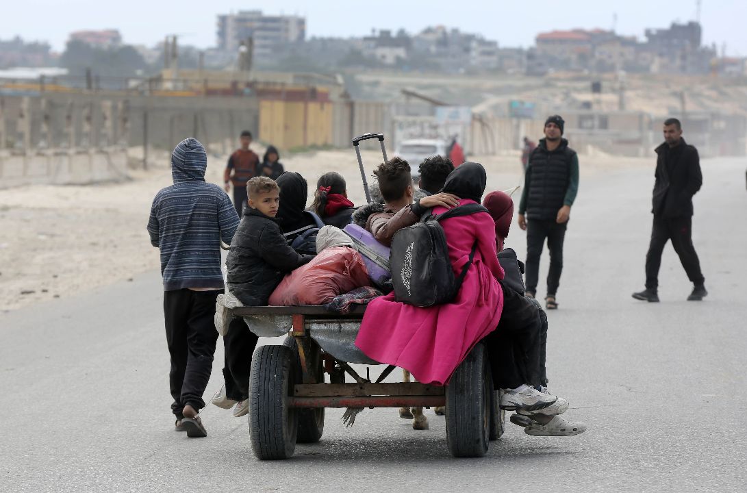 Gazze'de son durum... Ajanslar son dakika geçti: Kassam Tugayları çok sayıda İsrail askerini öldürdü Gazze'de son durum... Dünya medyası son dakika duyurdu: Kanada'dan İsrail'e silah satışına veto - 3. Resim