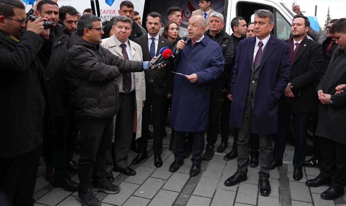 Özdağ, CHP-DEM adayı Ahmet Özer'i eleştirdi: Öcalan'ın düşüncelerine yakın - 1. Resim