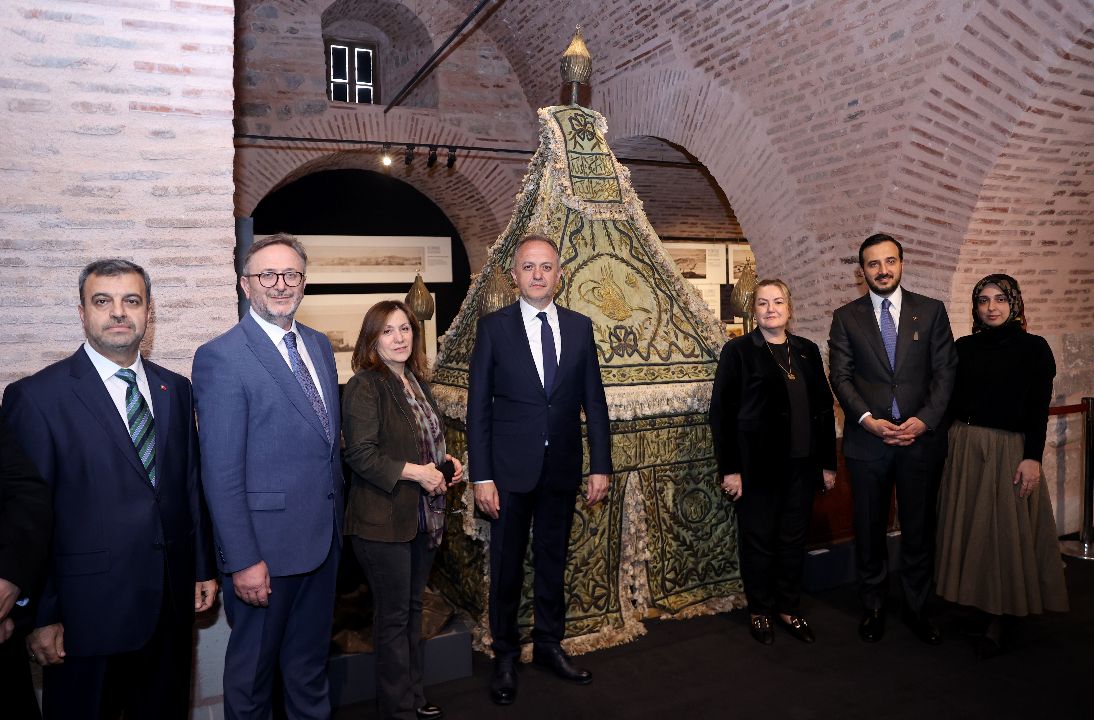 “Surre Alayları: İstanbul’dan Haremeyn’e Kutsal Yolculuk” sergisine yoğun ilgi “Surre Alayları: İstanbul’dan Haremeyn’e Kutsal Yolculuk” sergisine yoğun ilgi - 1. Resim