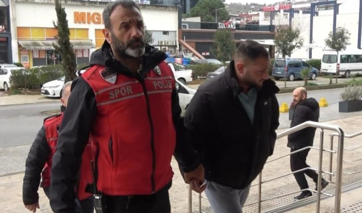 Trabzonspor-Fenerbahçe derbisinde olaylara karışan 12 kişi 2'si tutuklandı! Ertuğrul Doğan: 