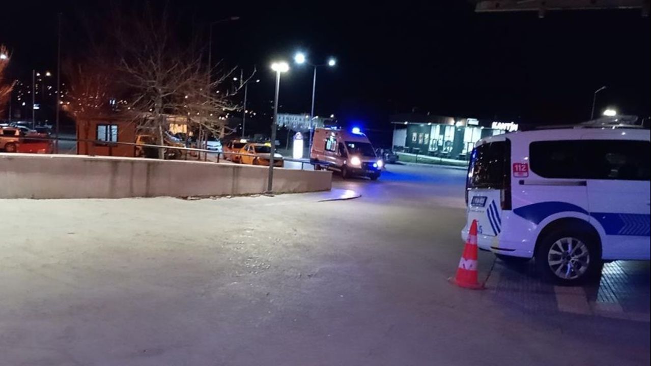 Çorum'da sıcak saatler! Mahkum yatağını yaktı, 12 kişi hastanelik oldu - 1. Resim