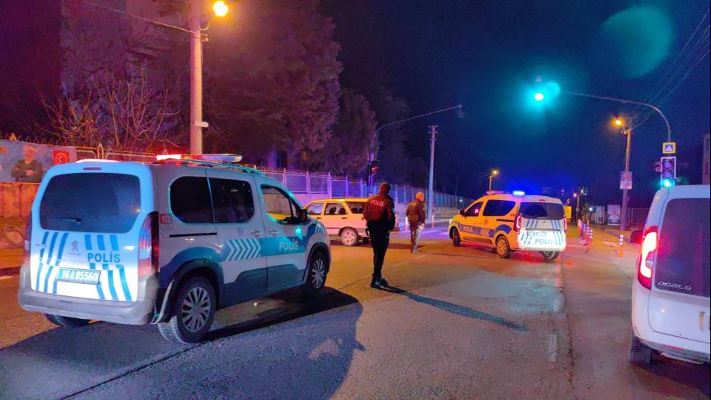 15 yaşındaki çocuk ortalığı birbirine kattı! Polisleri peşine taktı, sonu kötü oldu - 4. Resim