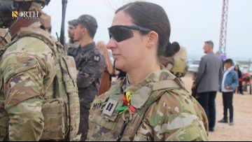 ABD askerleri, teröristleri andı! Çelenk bırakıp, kurdele taktı - 2. Resim