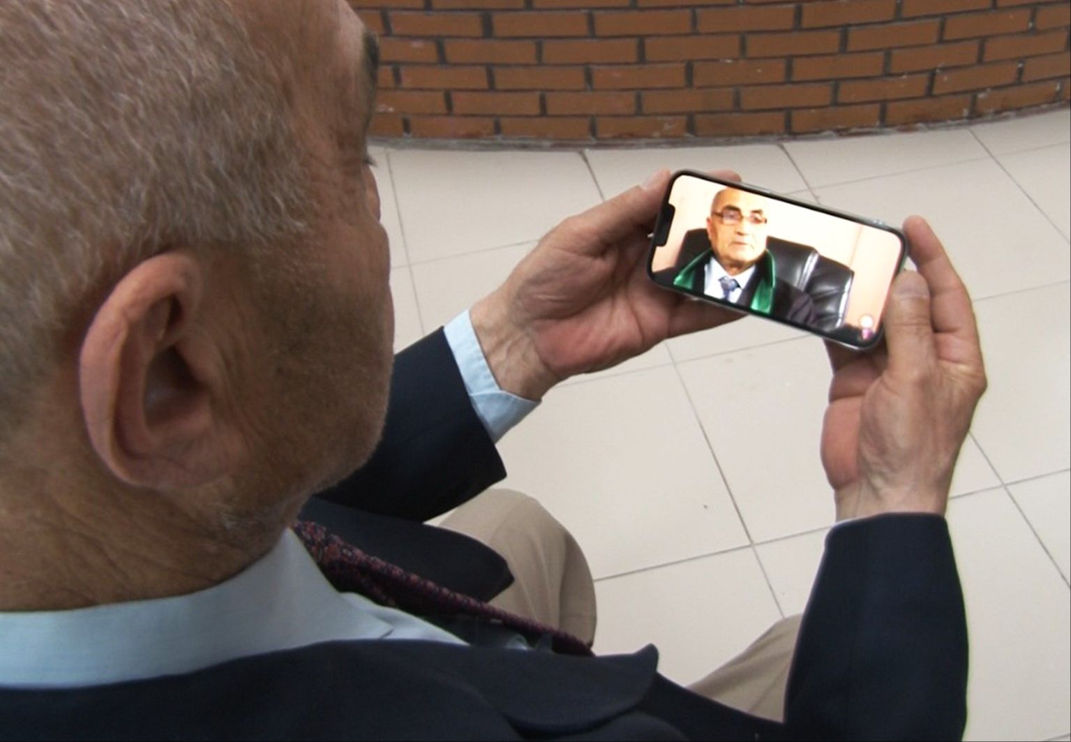 Birçok dizi ve filmde rol aldı, son durağı huzurevi oldu - 2. Resim