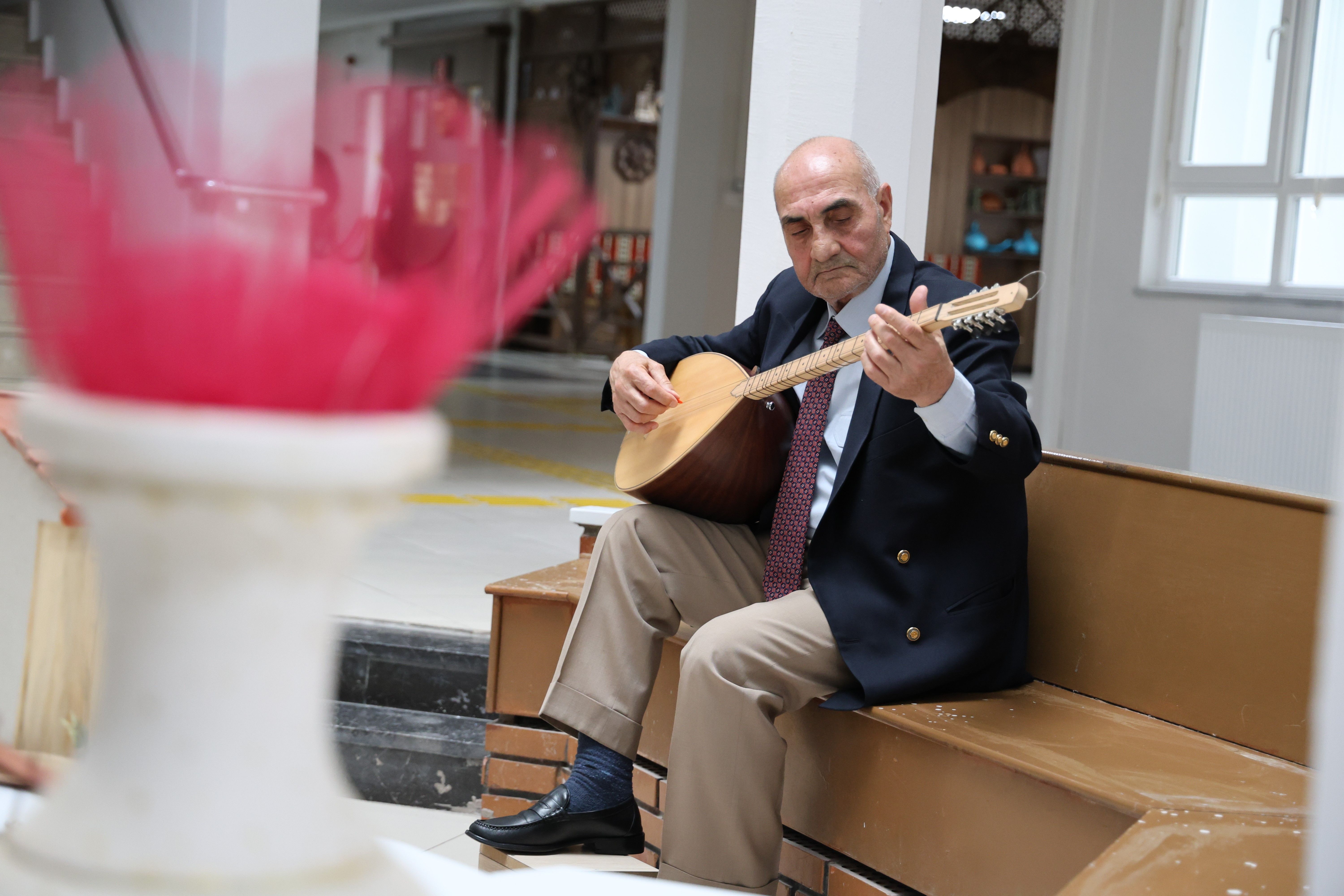 Birçok dizi ve filmde rol aldı, son durağı huzurevi oldu - 1. Resim