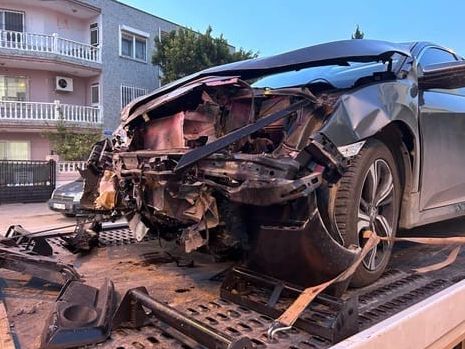 CHP'li vekil Güzelmansur'un aracı ticari araçla çarpıştı! Kazada yaralılar var - 2. Resim