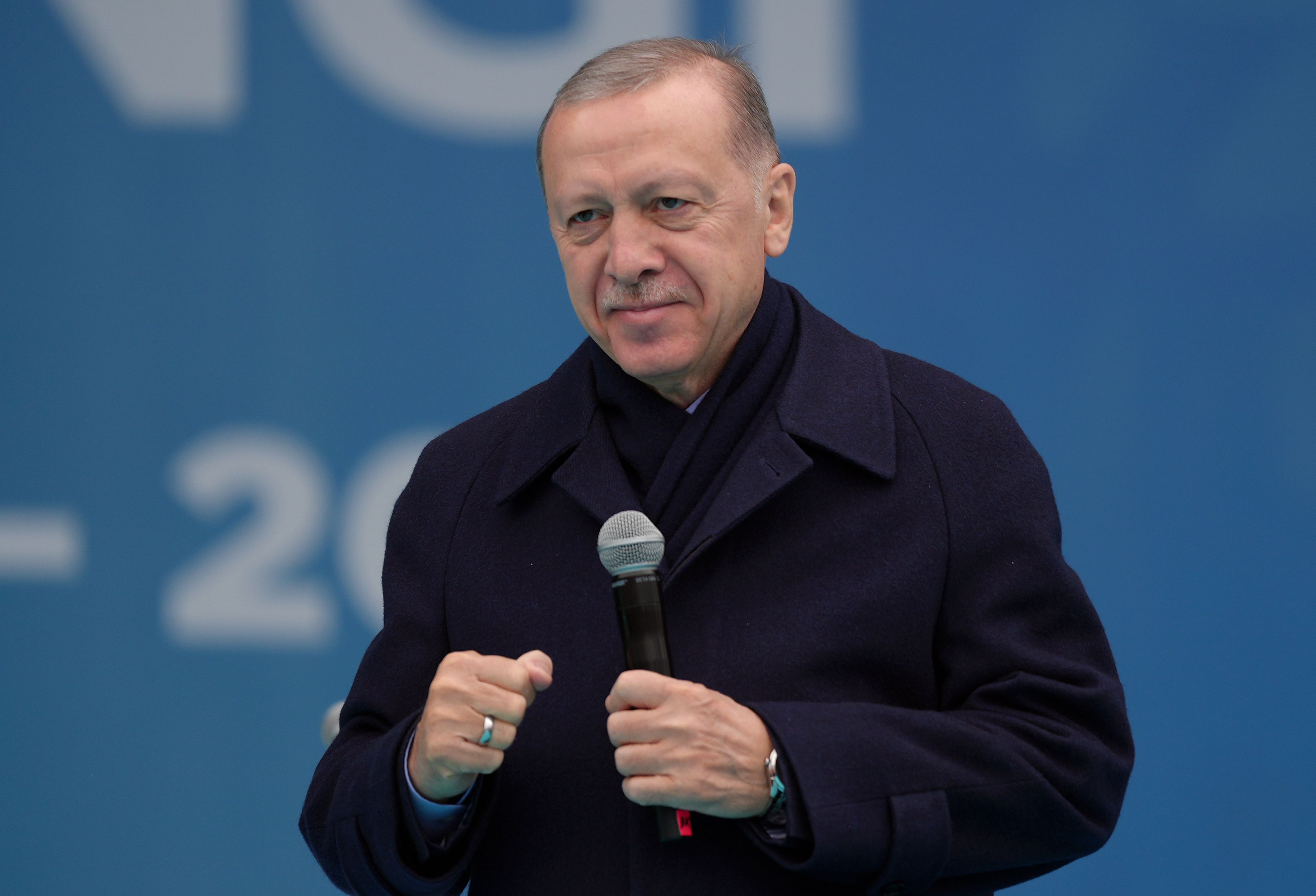 Cumhurbaşkanı Erdoğan'dan muhalefete: Ortada matruşka ittifakı var, seçmenin haberi yok Cumhurbaşkanı Erdoğan Ankara mitinginde konuşuyor - 2. Resim