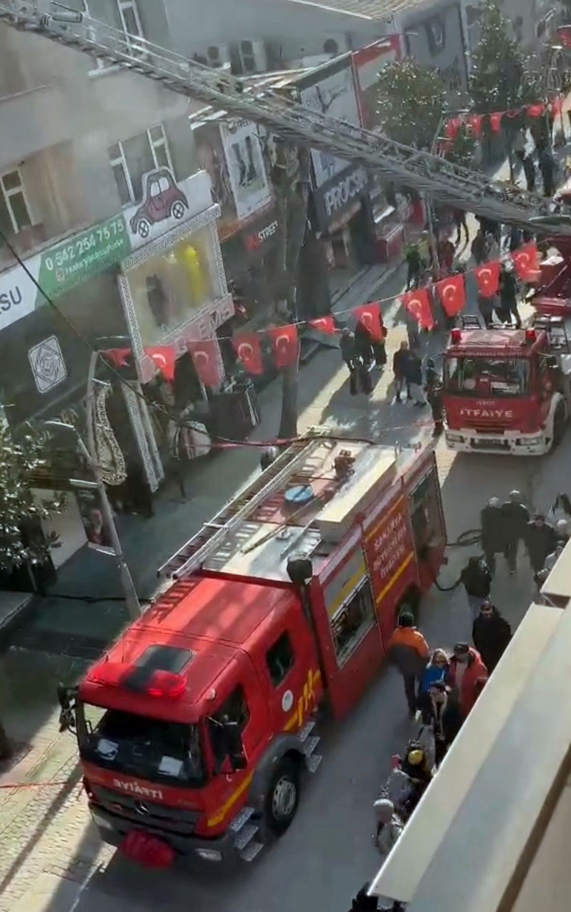 ‘Korku Evi’nde çıkan yangın gerçekten korkuttu - 2. Resim