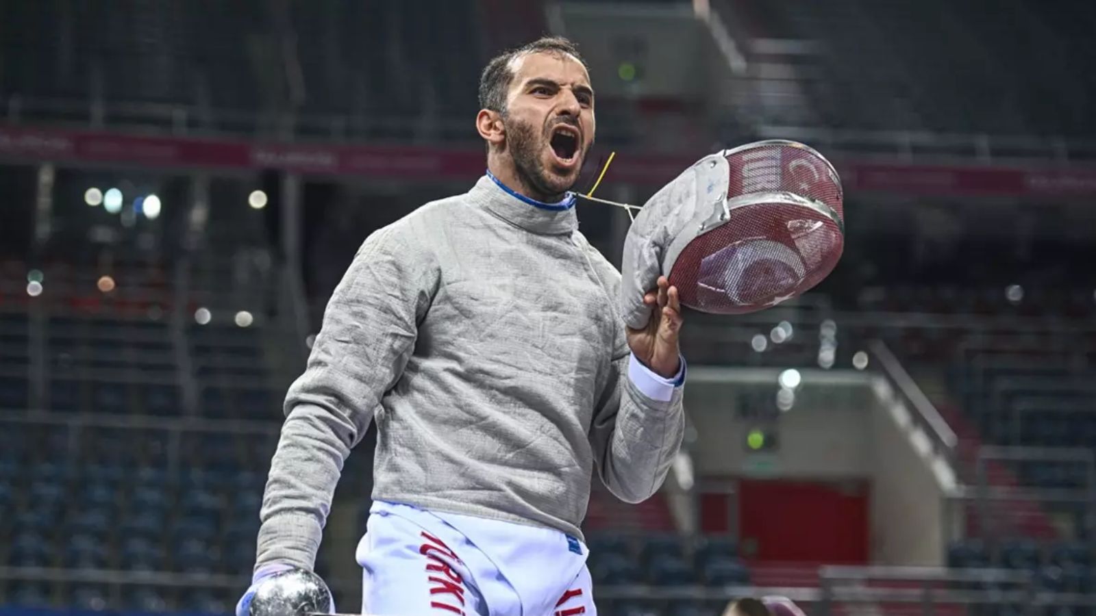 Milli eskrimci Enver Yıldırım'dan tarihi başarı! Türkiye tarihinde ilk defa kazandı - 1. Resim