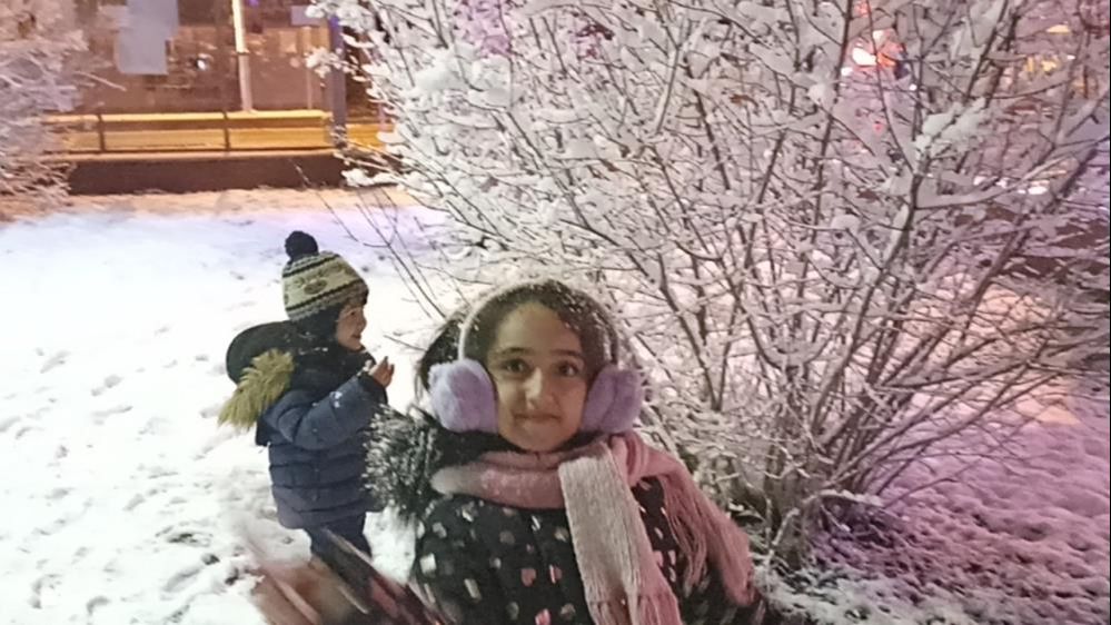 Gece yarısı başladı, lapa lapa yağdı! Kar kalınlığı 40 santimi buldu - 4. Resim