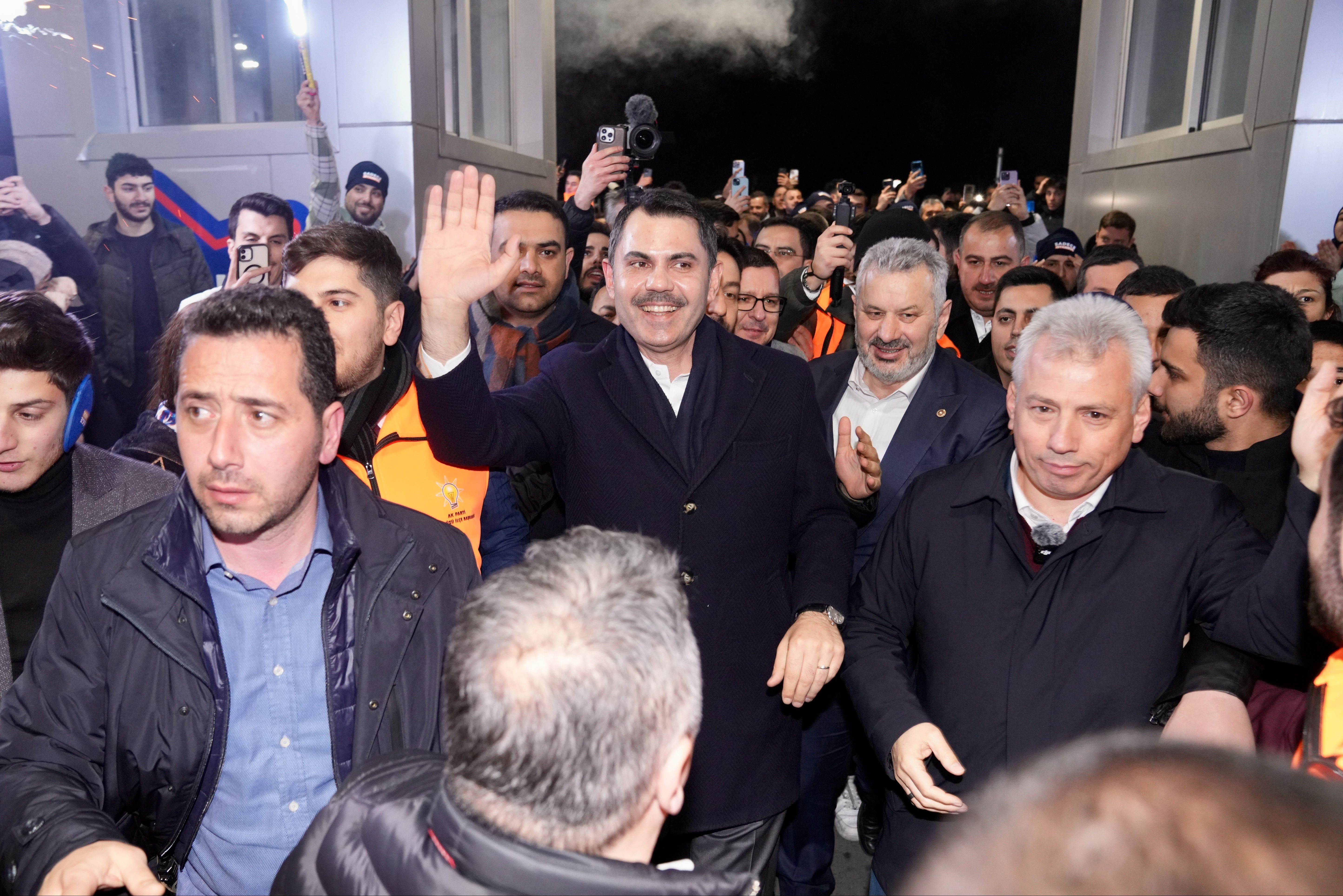 İBB'yi eleştiren Murat Kurum: Göreve gelir gelmez balık halimizin otopark sorununu çözeceğiz İBB'yi eleştiren Murat Kurum: Göreve gelir gelmez balık halimizin otopark sorununu çözeceğiz - 1. Resim