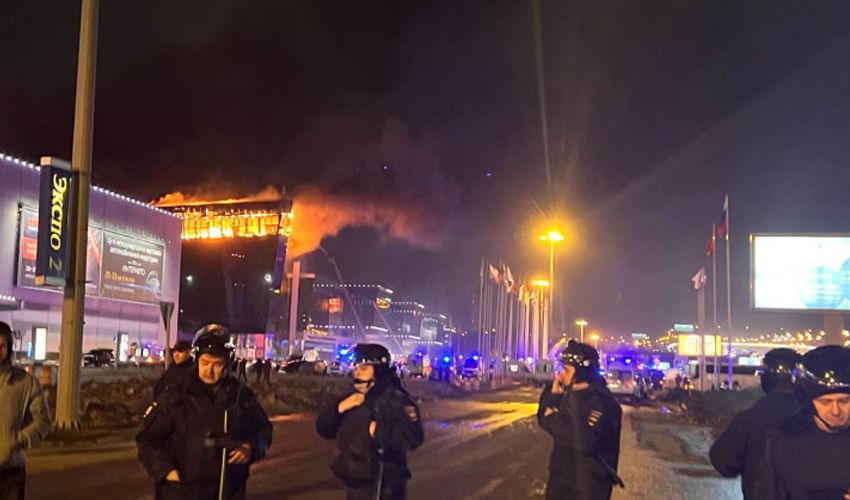 Moskova’daki kanlı saldırıya tanık oldu! Azerbaycanlı Sanatçı Röya dehşet dolu dakikaları anlattı Moskova’daki kanlı saldırıya tanık oldu! Azerbaycanlı Sanatçı Röya dehşet dolu dakikaları anlattı - 1. Resim