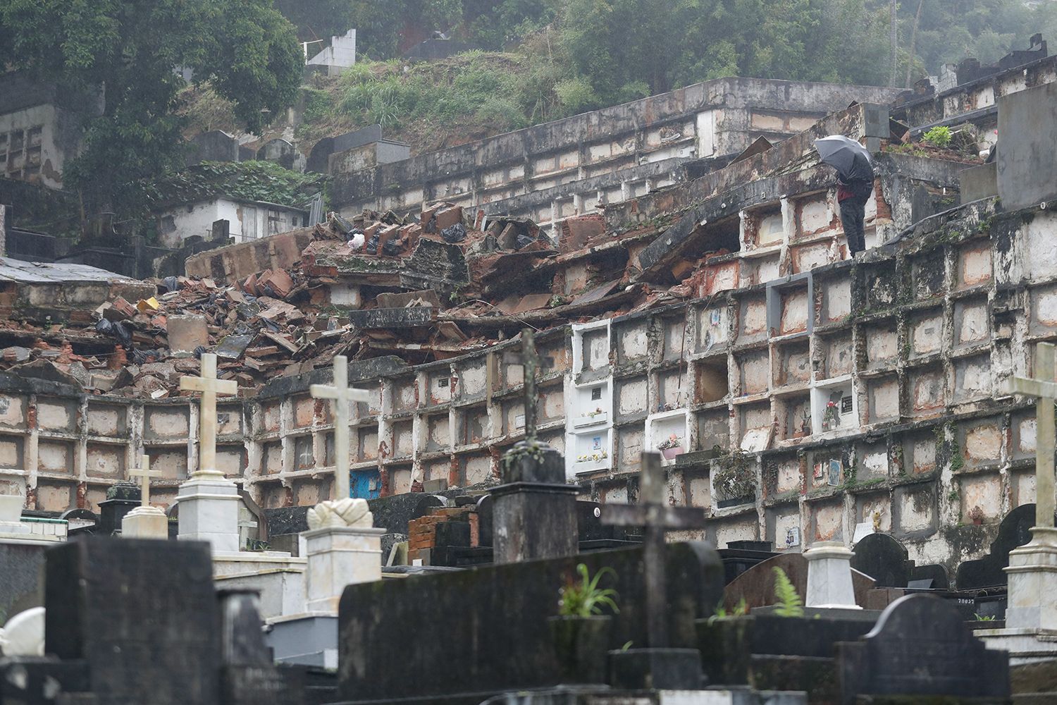 Rio de Janeiro'yu yağmur vurdu, çok sayıda ölü var Rio de Janeiro'yu yağmur vurdu, çok sayıda ölü var - 2. Resim