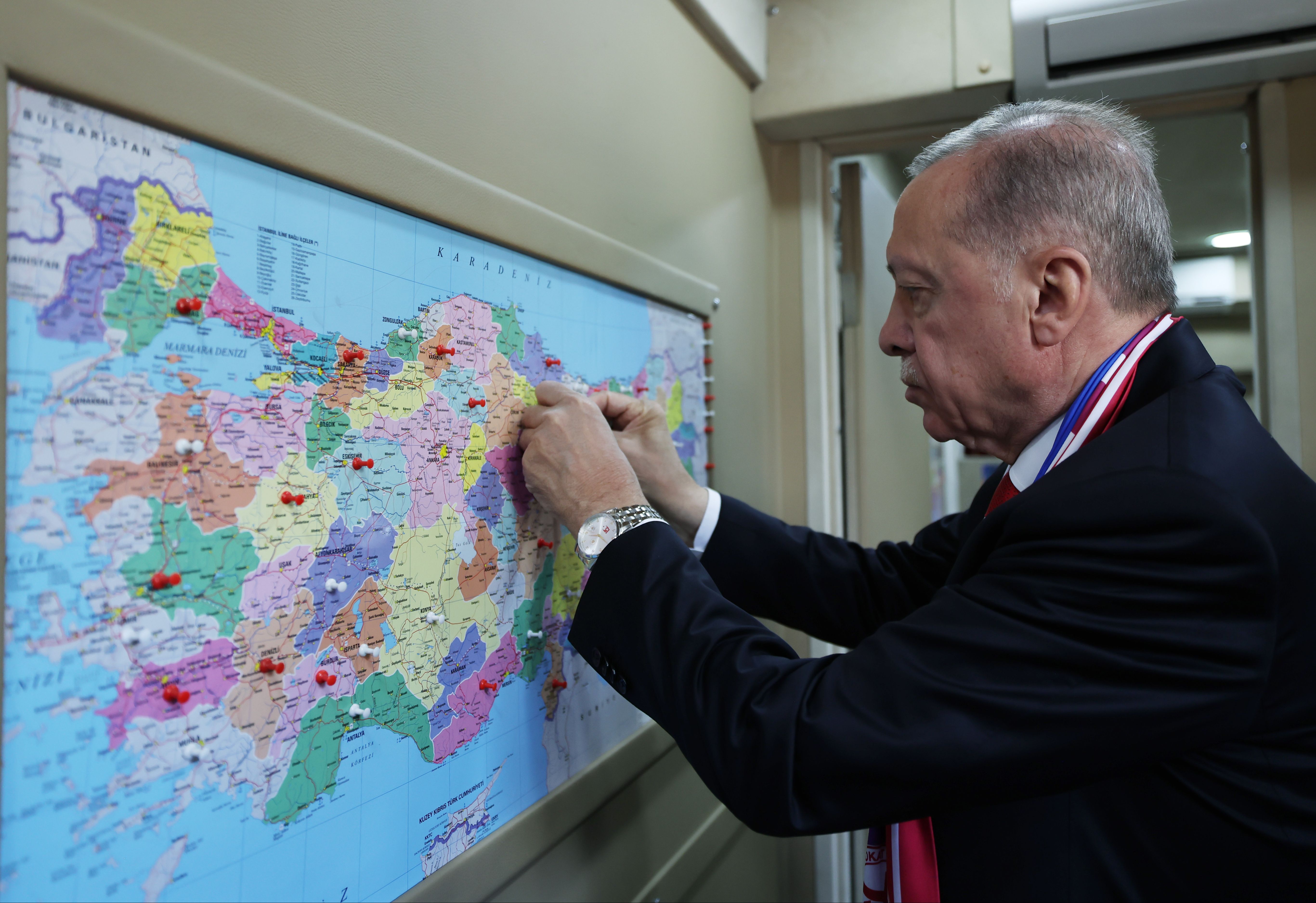 Cumhurbaşkanı Erdoğan: En çok muhalefetin haline hayıflanıyorum - 2. Resim