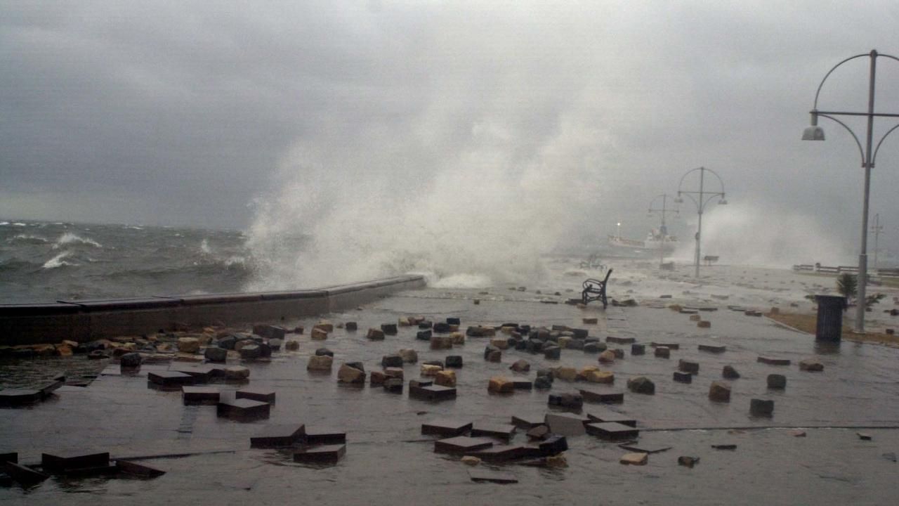 Deniz ulaşımına fırtına engeli! Haberler peş peşe geldi, işte iptal edilen seferler - 3. Resim