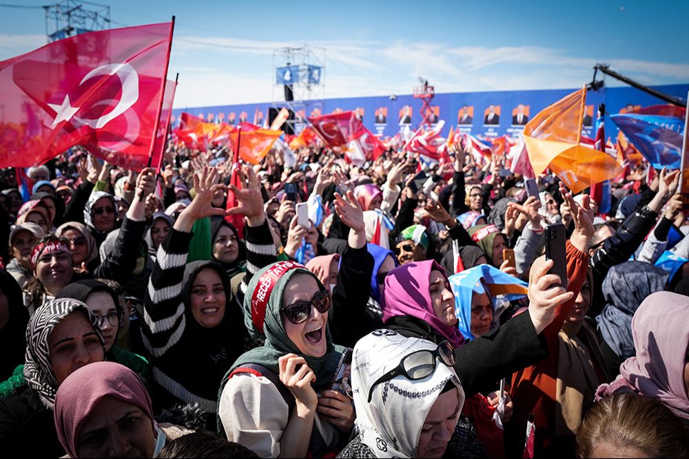 Erdoğan 'Yeniden Büyük İstanbul' mitinginde 1 nisan hedefini açıkladı: Hizmet siyasetini tekrar başlatacağız Erdoğan 'Yeniden Büyük İstanbul' mitinginde 1 nisan hedefini açıkladı: Hizmet siyasetini tekrar başlatacağız - 5. Resim