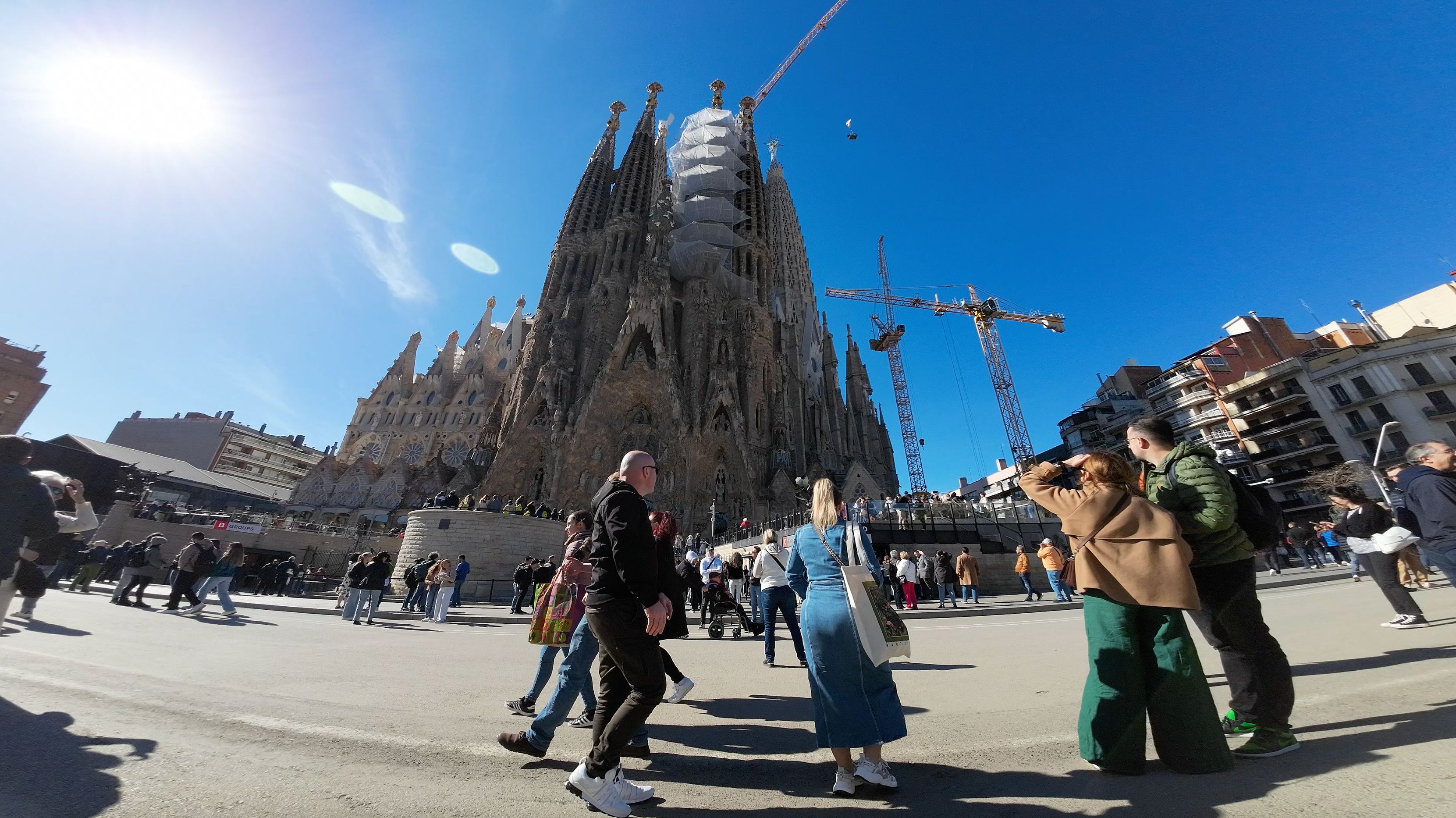Eserini izlerken tren çarptı, sırrı 141 yıldır çözülemedi! La Sagrada Familia Kilisesi inşaatının 2026 yılında bitirilmesi planlanıyor - 5. Resim
