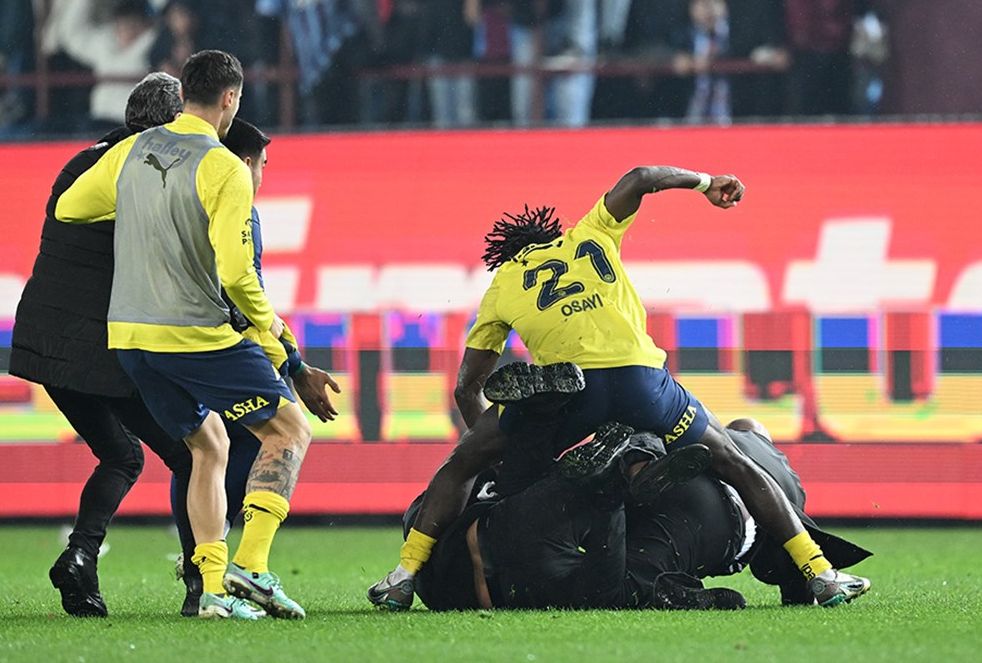 Fenerbahçeli Osayi-Samuel olaylı Trabzonspor maçı sonrası ilk kez konuştu! O da aynı şeyi söyledi - 2. Resim