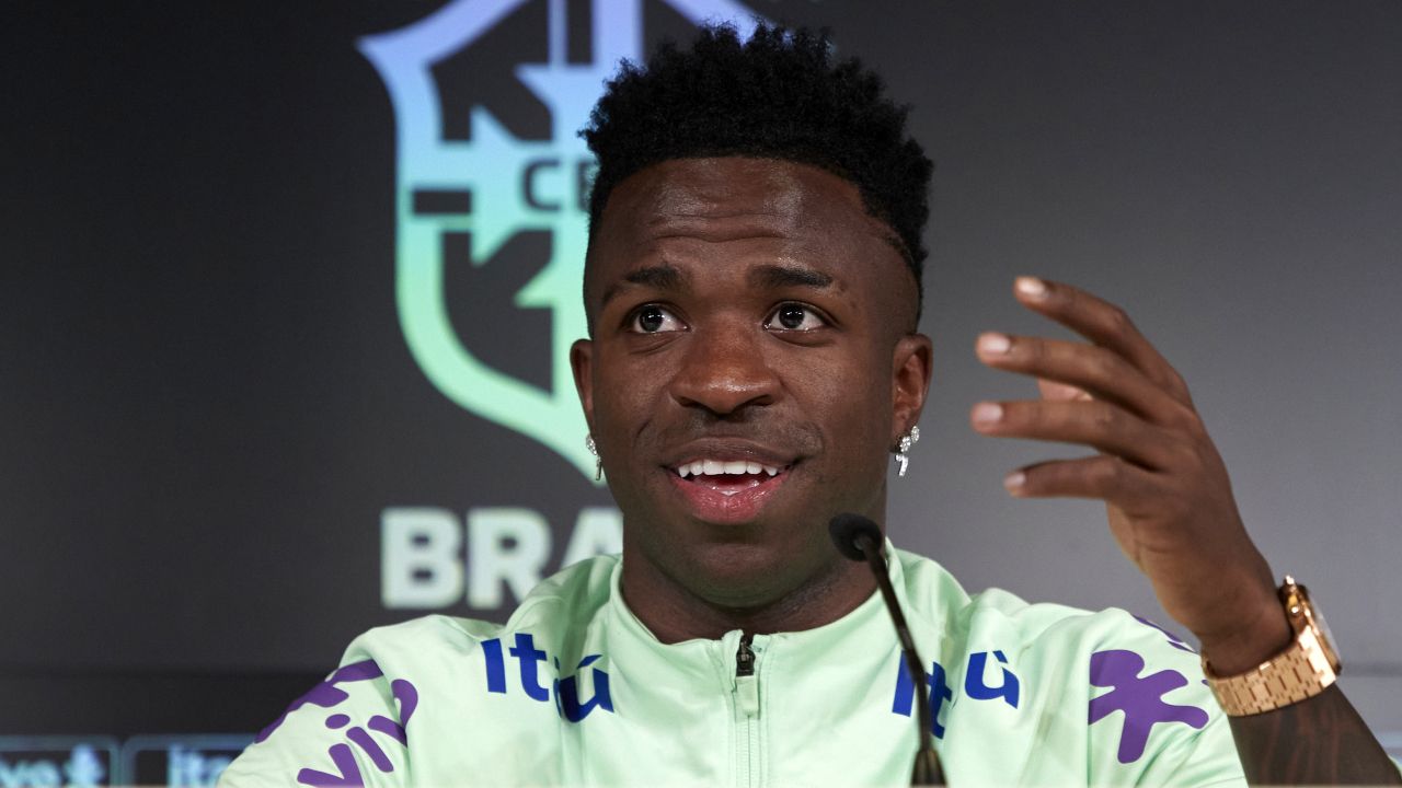 Futbolda ırkçılık skandalı! Real Madrid'in yıldızı Vinicius Junior gözyaşlarına hakim olamadı - 2. Resim