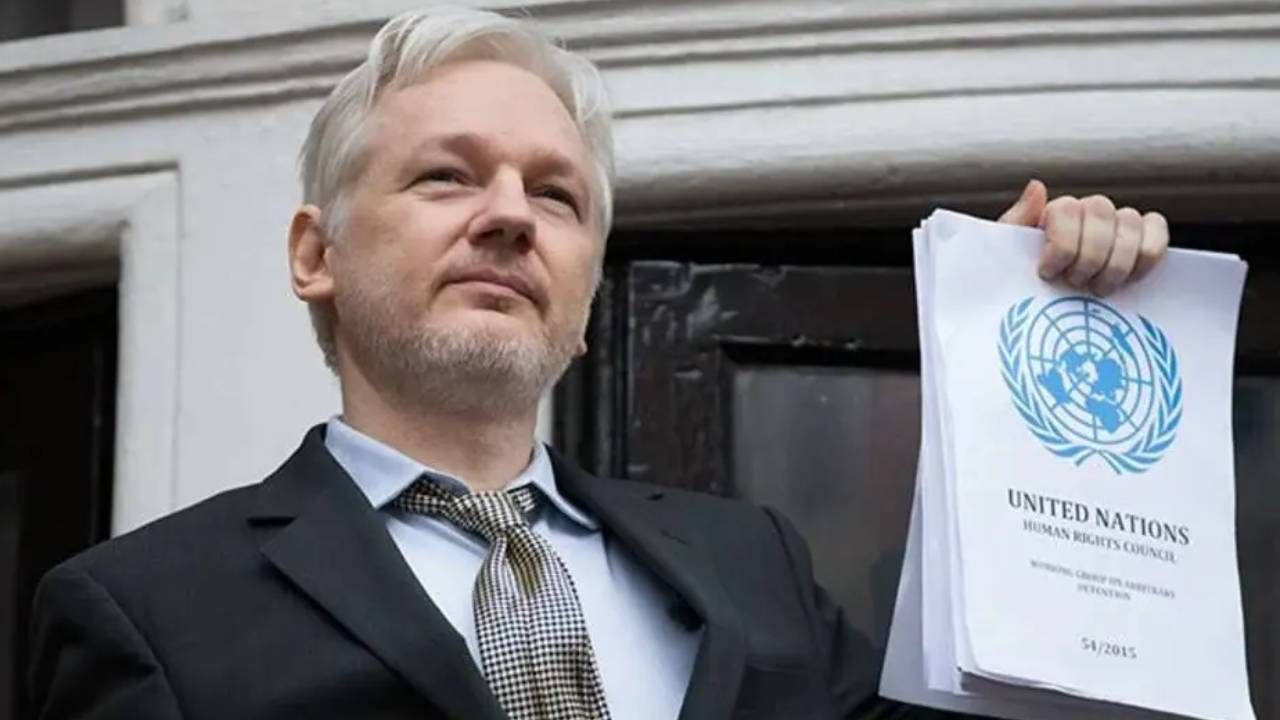 Julian Assange yıllar sonra kamera karşısında! "Gazetecilik suçlamasını kabul ettiğim için özgür kaldım” Julian Assange yıllar sonra kamera karşısında! "Gazetecilik suçlamasını kabul ettiğim için özgür kaldım” - 5. Resim