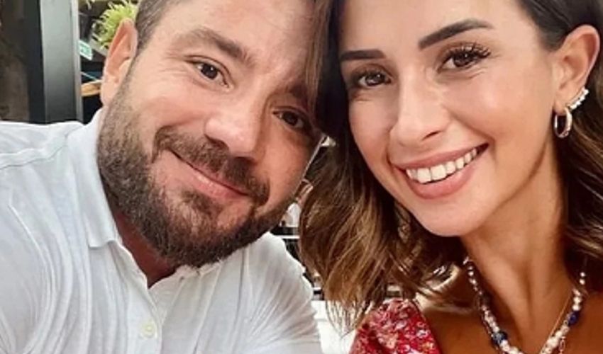 Boşanmak için 3 dava açmışlar! Buse Terim ile Volkan Bahçekapılı’dan ilginç taktik Boşanmak için 3 dava açmışlar! Buse Terim ile Volkan Bahçekapılı’dan ilginç taktik - 1. Resim