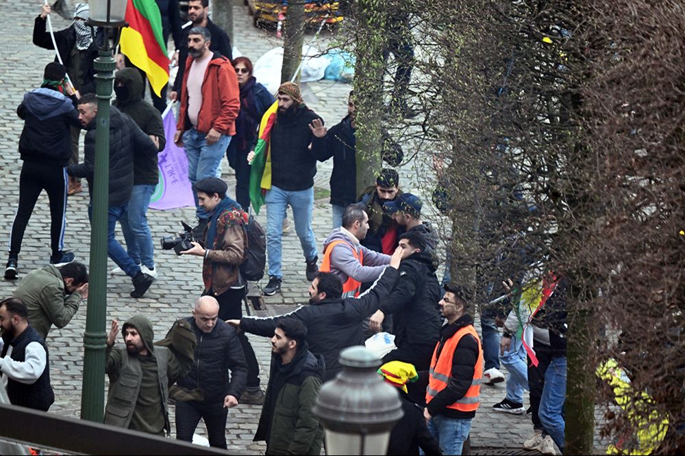 PKK yandaşları rahat durmuyor! Belçika’da Türkler için ölüm listesi hazırladılar - 1. Resim