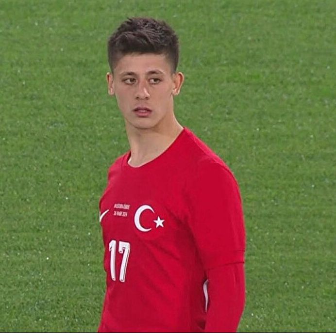 Arda Güler'i izleyen Carlo Ancelotti hızını alamadı telefona sarıldı! Avrupa devleri Real Madrid'in kapısına dayanmıştı - 1. Resim