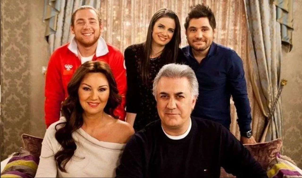 Çocuklar Duymasın Duygu'su Hayal Garip kimdir? Hayal Garip hayatı ve biyografisi - 1. Resim