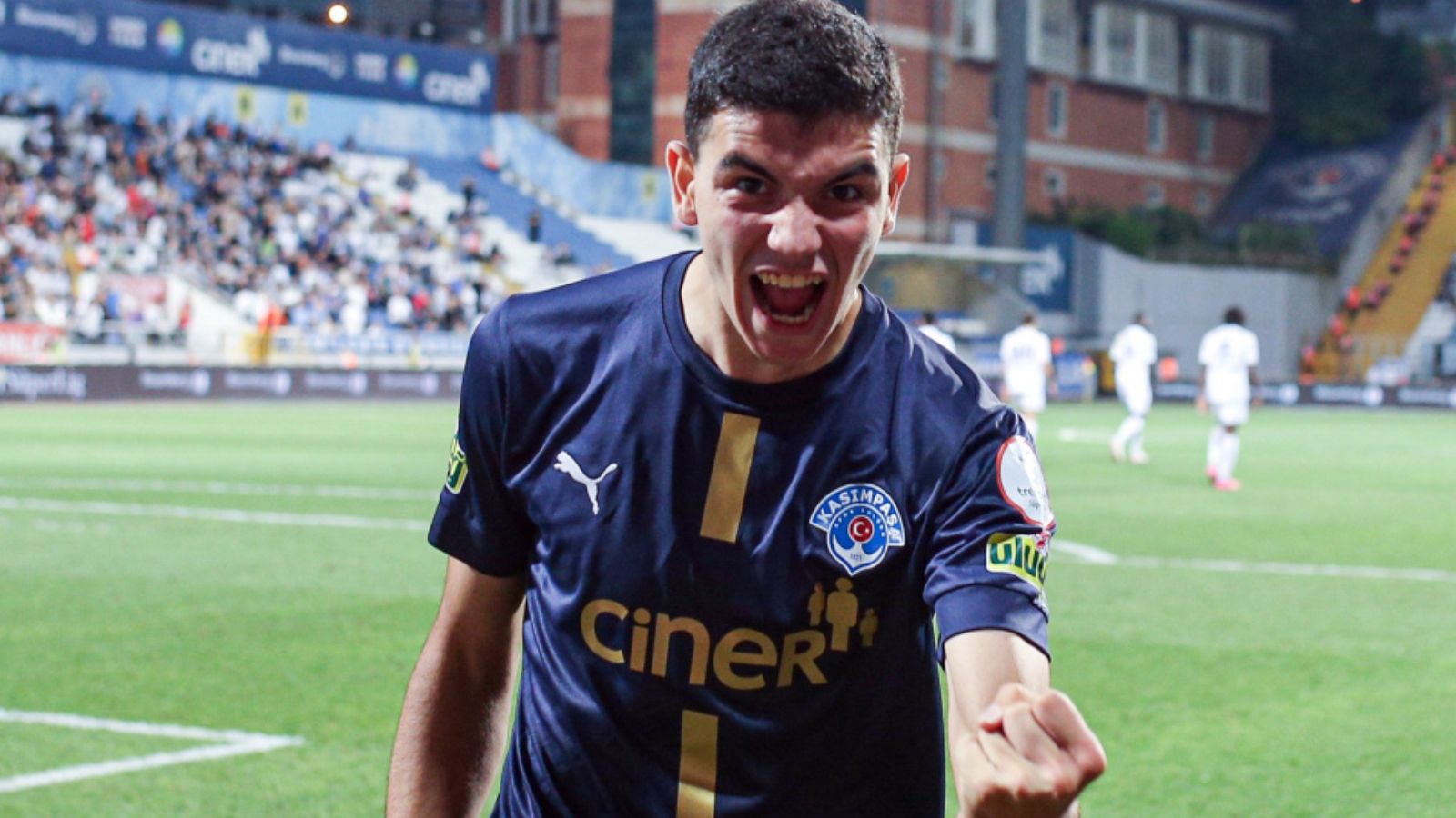 Kartal gözünü 17'lik stopere çevirdi! Kasımpaşa'ya resmi teklif - 1. Resim