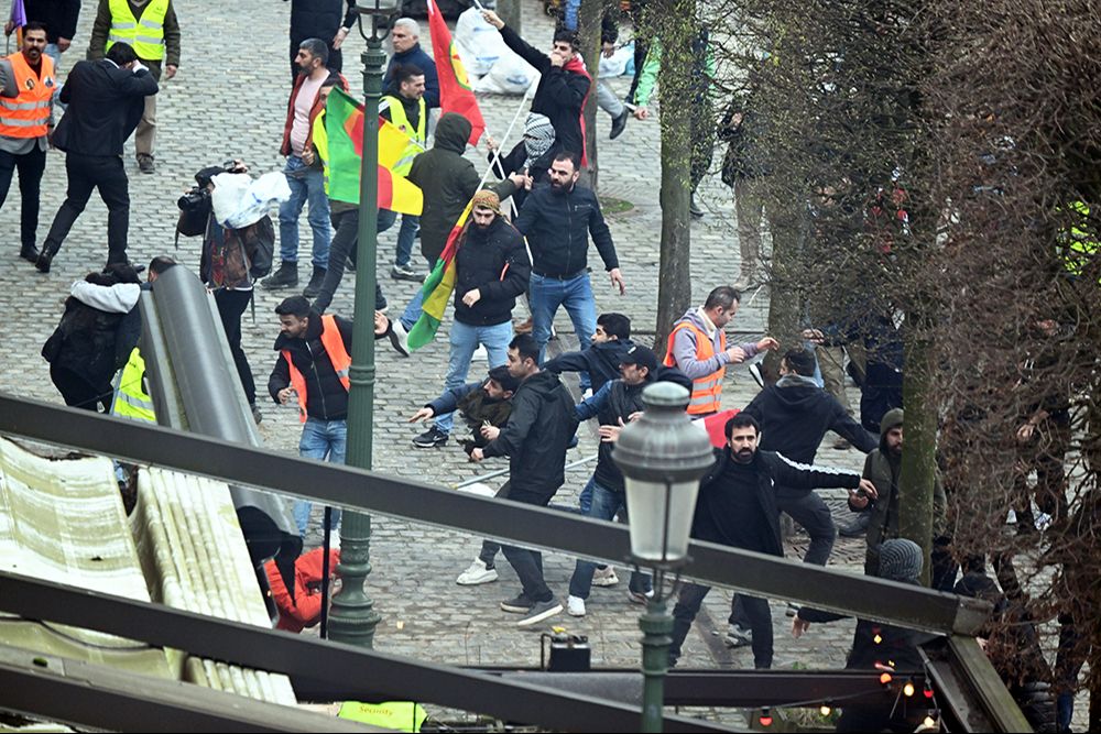 Organize terör! Avrupa beliyor, hainler saldırıyor - 1. Resim