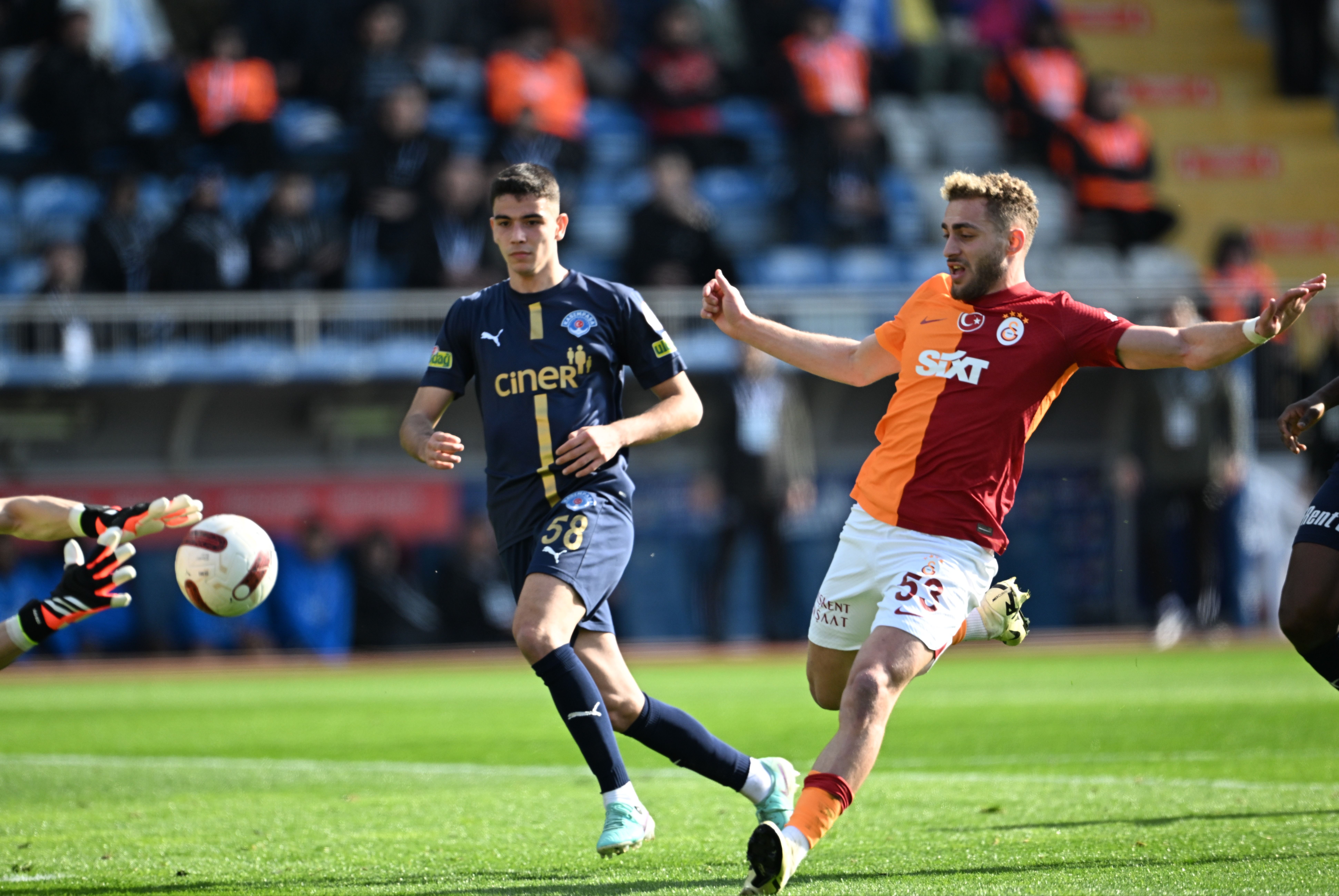 Barış Alper Yılmaz'ın büyük heyecanı! Galatasaray - Hatayspor maçıyla bir ilk yaşayacak - 3. Resim