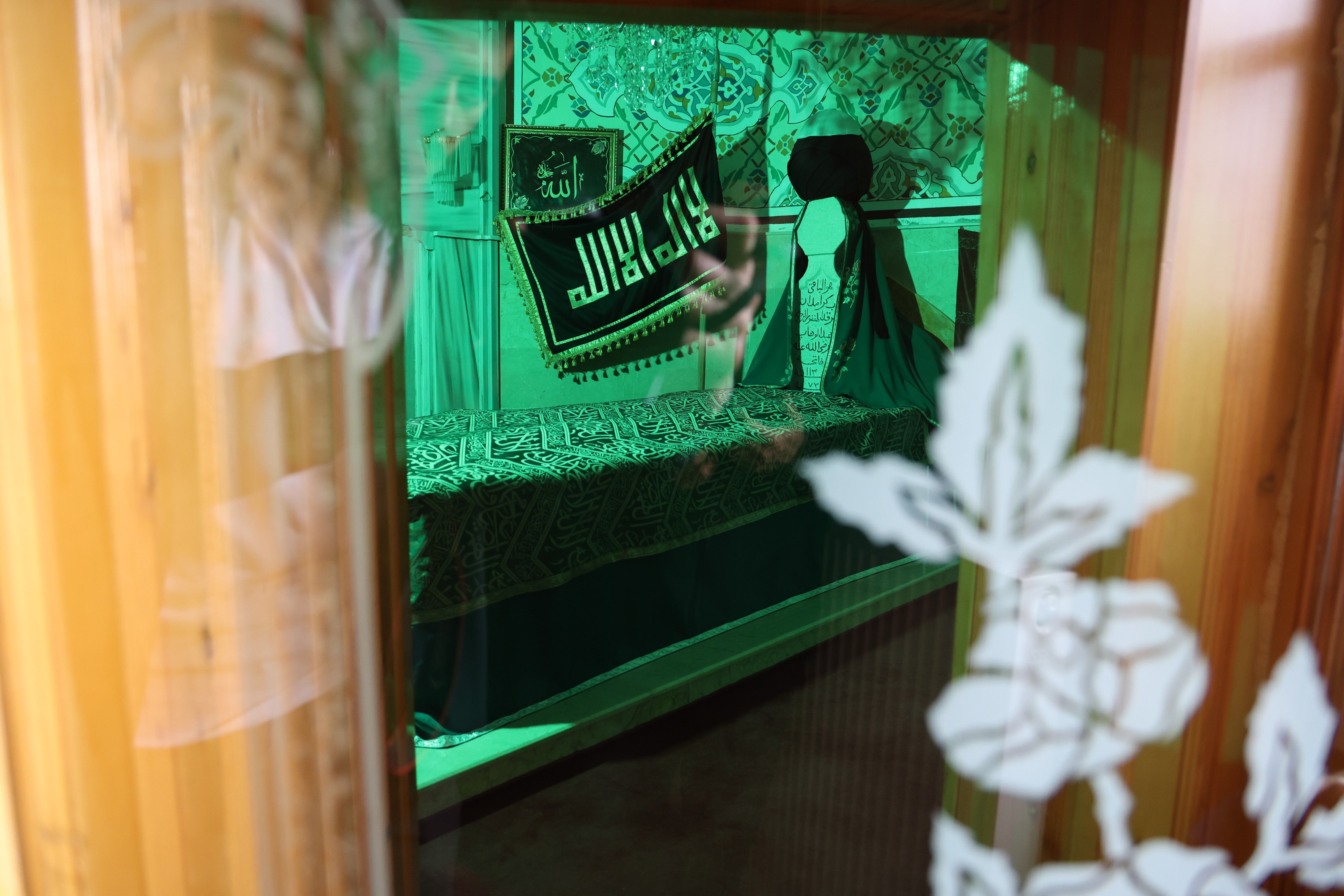 Battal Gazi'nin arkadaşıydı! Uçurumun kenarındaki tabiin türbesine ziyaretçi akını - 2. Resim